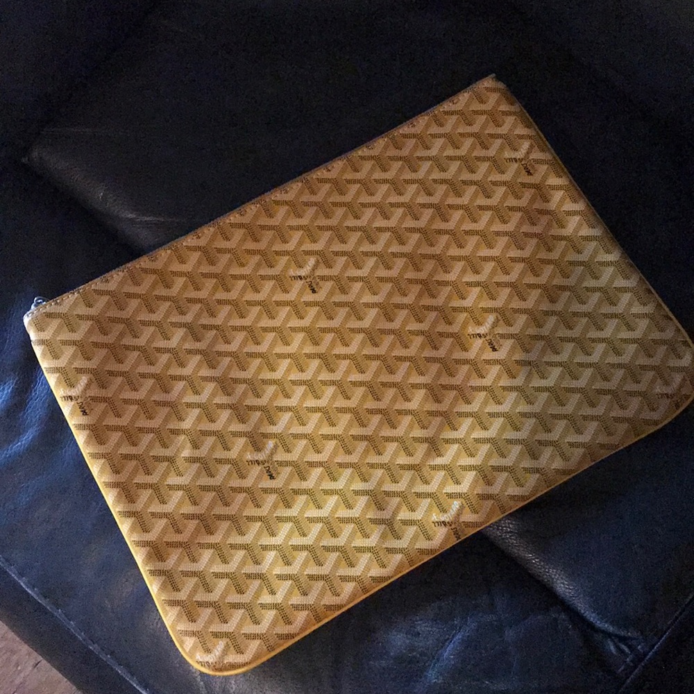 Large Goyard wallet👜👜